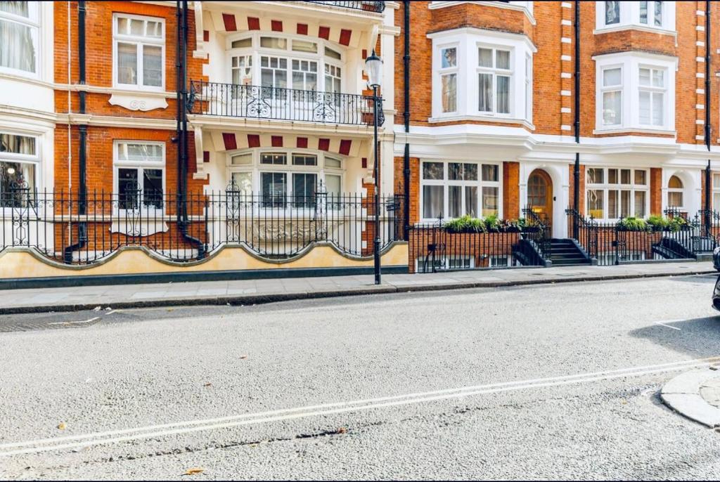 Leasehold Flat in Knightsbridge